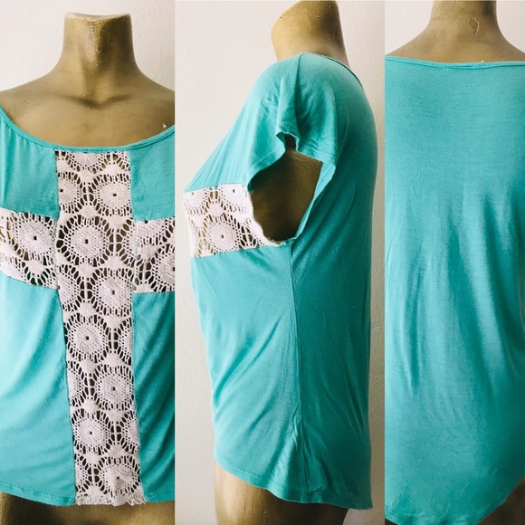 Beautiful Seafoam Top With Lace CROSS M - Picture 4 of 11
